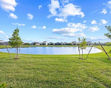 4823 Saint Armands Way - Photo Thumbnail 23