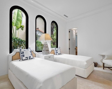 12 Lagomar Road - Photo Thumbnail 14