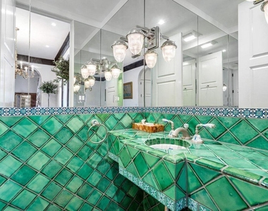 12 Lagomar Road - Photo Thumbnail 13