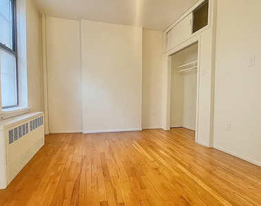 668 4th Avenue - Photo Thumbnail 5