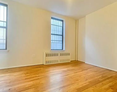 668 4th Avenue - Photo Thumbnail 3