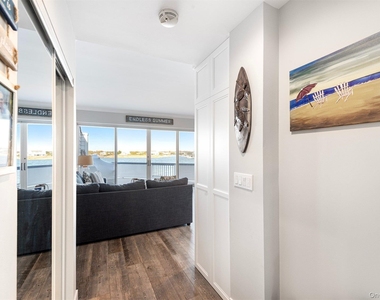 250 Dune Road - Photo Thumbnail 3