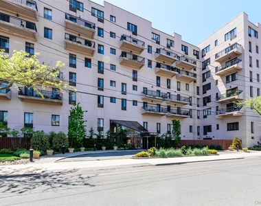 100 W Broadway - Photo Thumbnail 28
