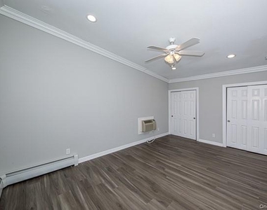 250 River Avenue - Photo Thumbnail 5