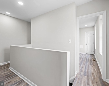 1918 E Lafayette Avenue - Photo Thumbnail 16