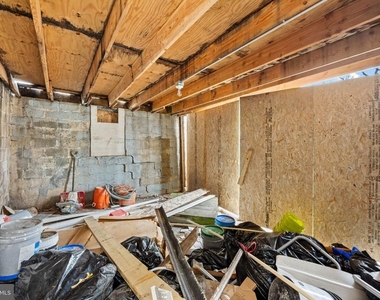 1918 E Lafayette Avenue - Photo Thumbnail 27