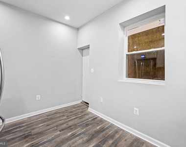 1918 E Lafayette Avenue - Photo Thumbnail 12