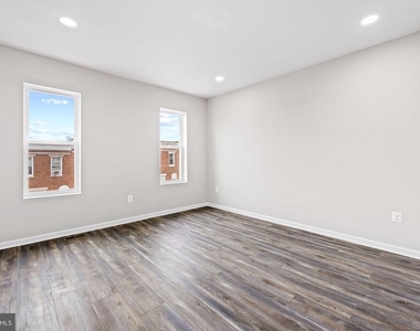 1918 E Lafayette Avenue - Photo Thumbnail 13