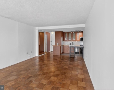 1301 Delaware Avenue Sw - Photo Thumbnail 7