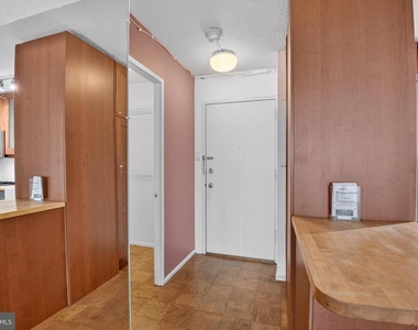 1301 Delaware Avenue Sw - Photo Thumbnail 6
