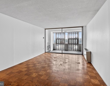 1301 Delaware Avenue Sw - Photo Thumbnail 4