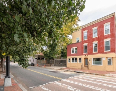 2021 4th Street Nw - Photo Thumbnail 1