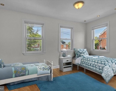 1193 46th Place Se - Photo Thumbnail 7
