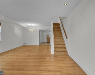 1193 46th Place Se - Photo Thumbnail 6
