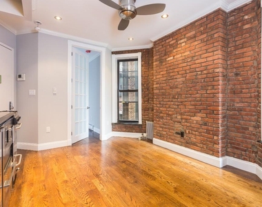 West 103rd Street, Unit 3FW - Photo Thumbnail 4