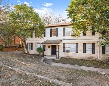 301 E 33rd St - Photo Thumbnail 8