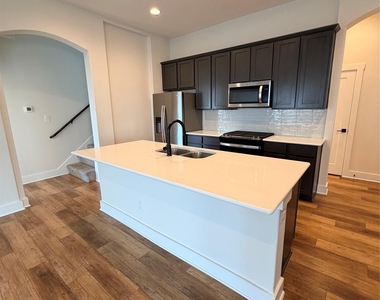 8604 Torrita Dr - Photo Thumbnail 4