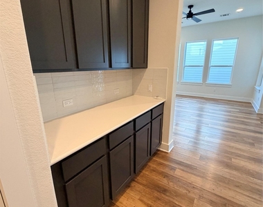 8604 Torrita Dr - Photo Thumbnail 6