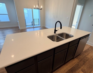 8604 Torrita Dr - Photo Thumbnail 8