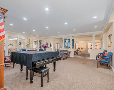 801 N Mclean Boulevard - Photo Thumbnail 21