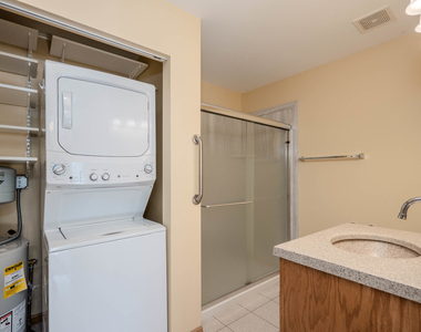 801 N Mclean Boulevard - Photo Thumbnail 10