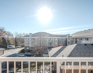 801 N Mclean Boulevard - Photo Thumbnail 16