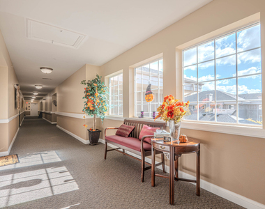 801 N Mclean Boulevard - Photo Thumbnail 17