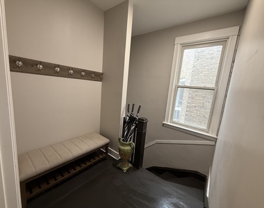 3049 N Avers Avenue - Photo Thumbnail 2