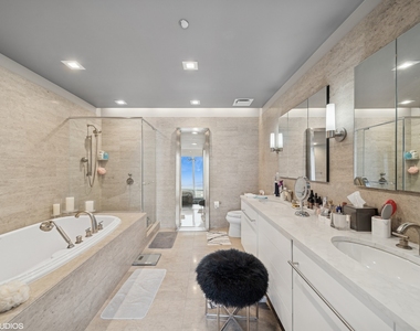 401 N Wabash Avenue - Photo Thumbnail 8