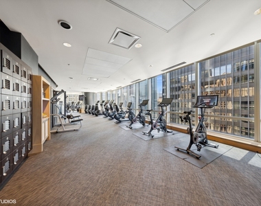 401 N Wabash Avenue - Photo Thumbnail 10