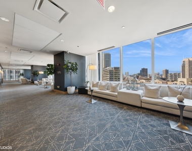 401 N Wabash Avenue - Photo Thumbnail 9