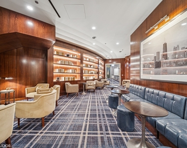 401 N Wabash Avenue - Photo Thumbnail 19