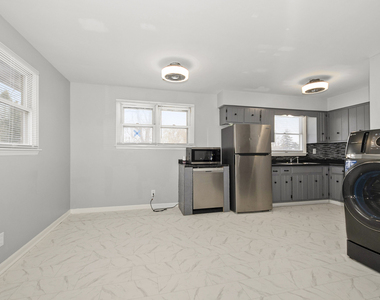 8342 W Lincoln Highway - Photo Thumbnail 3