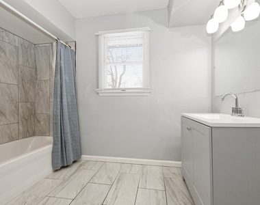 8342 W Lincoln Highway - Photo Thumbnail 5