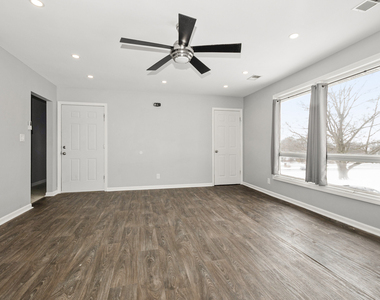 8342 W Lincoln Highway - Photo Thumbnail 1