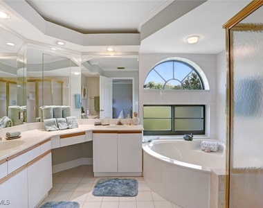 6535 Valen Way - Photo Thumbnail 20
