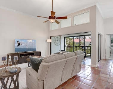6535 Valen Way - Photo Thumbnail 4