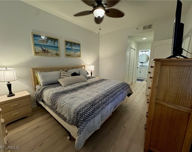 7615 Arbor Lakes Court - Photo Thumbnail 12