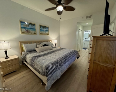 7615 Arbor Lakes Court - Photo Thumbnail 13