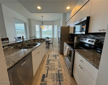 7615 Arbor Lakes Court - Photo Thumbnail 6