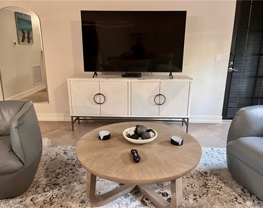 9092 Chula Vista Street - Photo Thumbnail 1