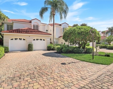 1560 Clermont Drive - Photo Thumbnail 21