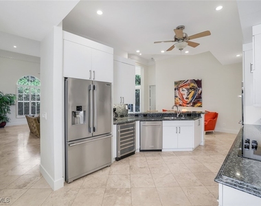 1560 Clermont Drive - Photo Thumbnail 2