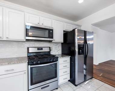 14306 Spring Marsh Court - Photo Thumbnail 10
