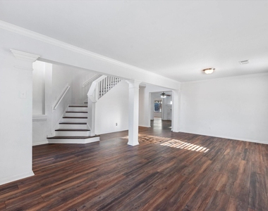14306 Spring Marsh Court - Photo Thumbnail 5