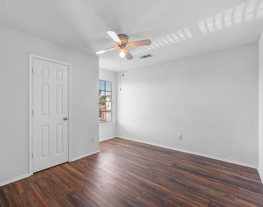 14306 Spring Marsh Court - Photo Thumbnail 20