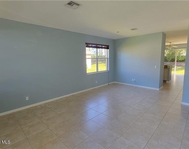 9907 E Verona Circle - Photo Thumbnail 4