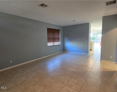 9907 E Verona Circle - Photo Thumbnail 5