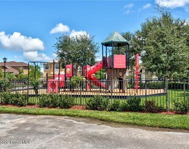 9907 E Verona Circle - Photo Thumbnail 21