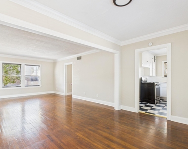 1920 Richmond Avenue - Photo Thumbnail 4